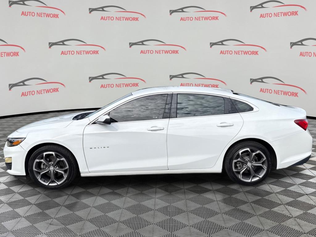 2021 Chevrolet Malibu - $10,900