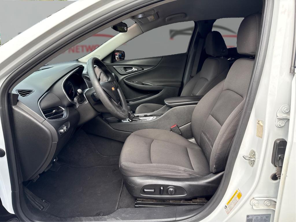 2021 Chevrolet Malibu - $10,900