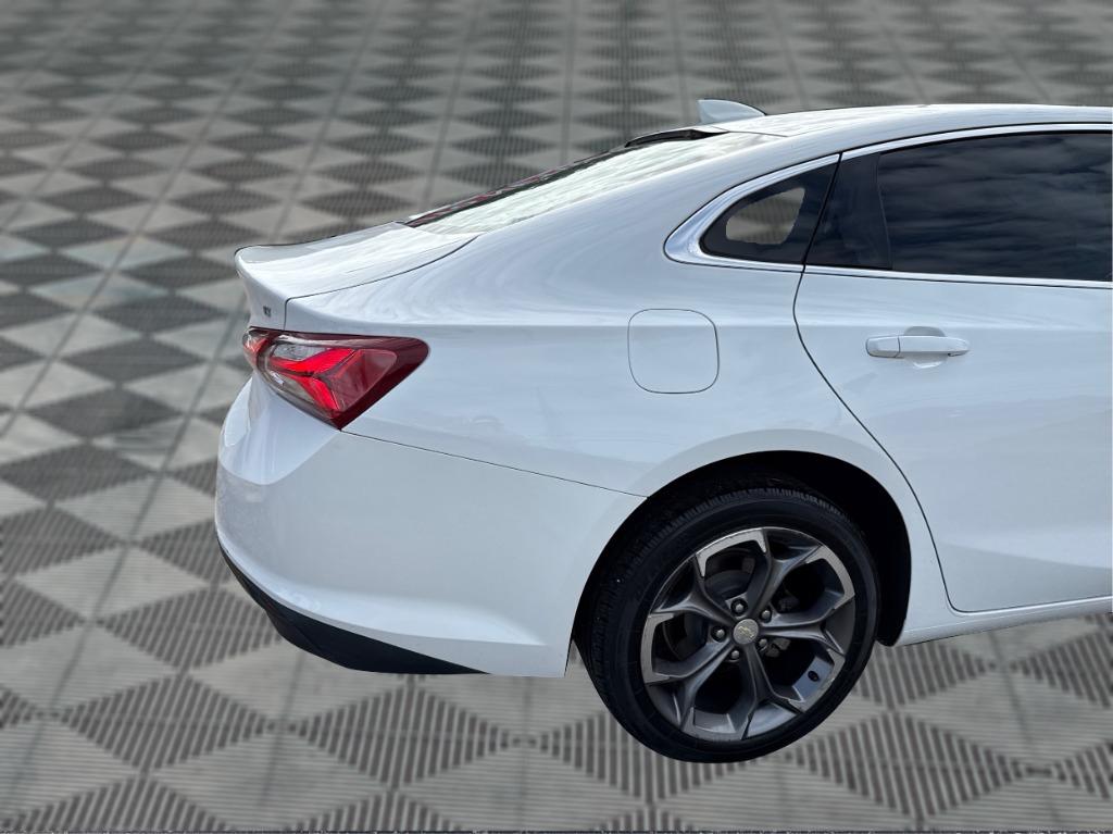 2021 Chevrolet Malibu - $10,900