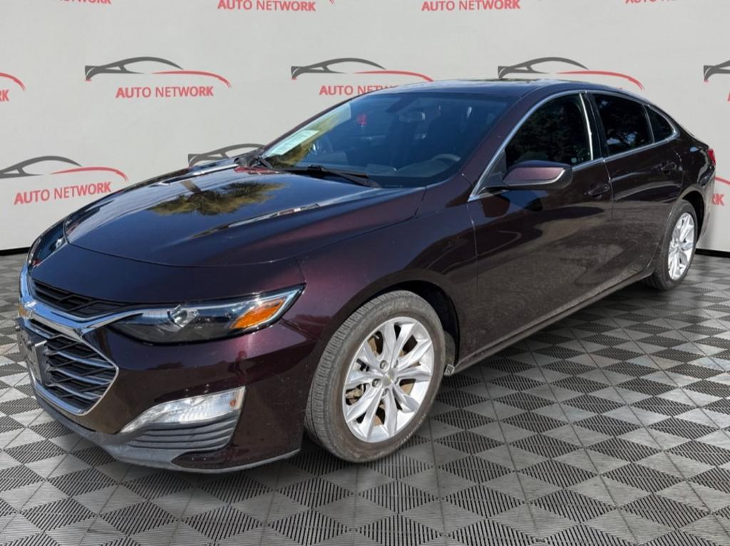 2021 Chevrolet Malibu - $10,900