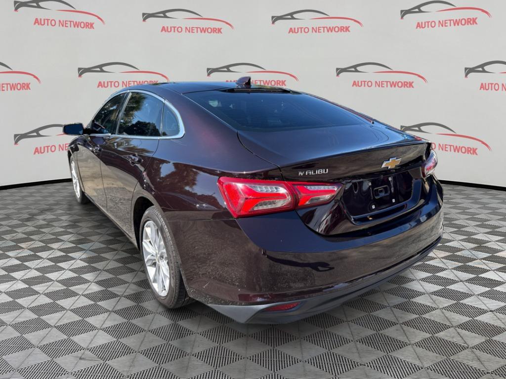2021 Chevrolet Malibu - $10,900