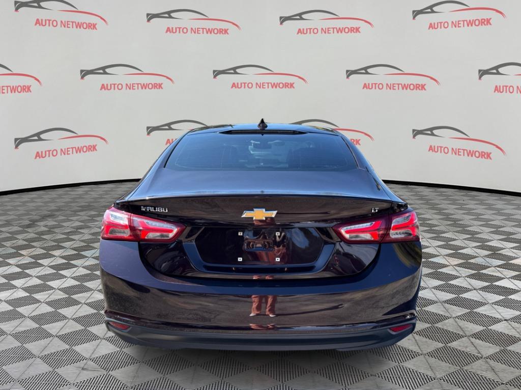 2021 Chevrolet Malibu - $10,900