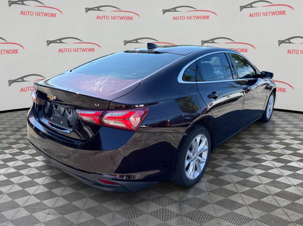 2021 Chevrolet Malibu - $10,900