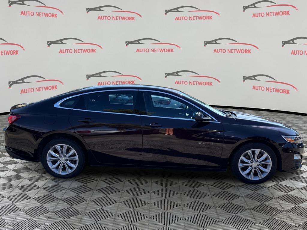 2021 Chevrolet Malibu - $10,900