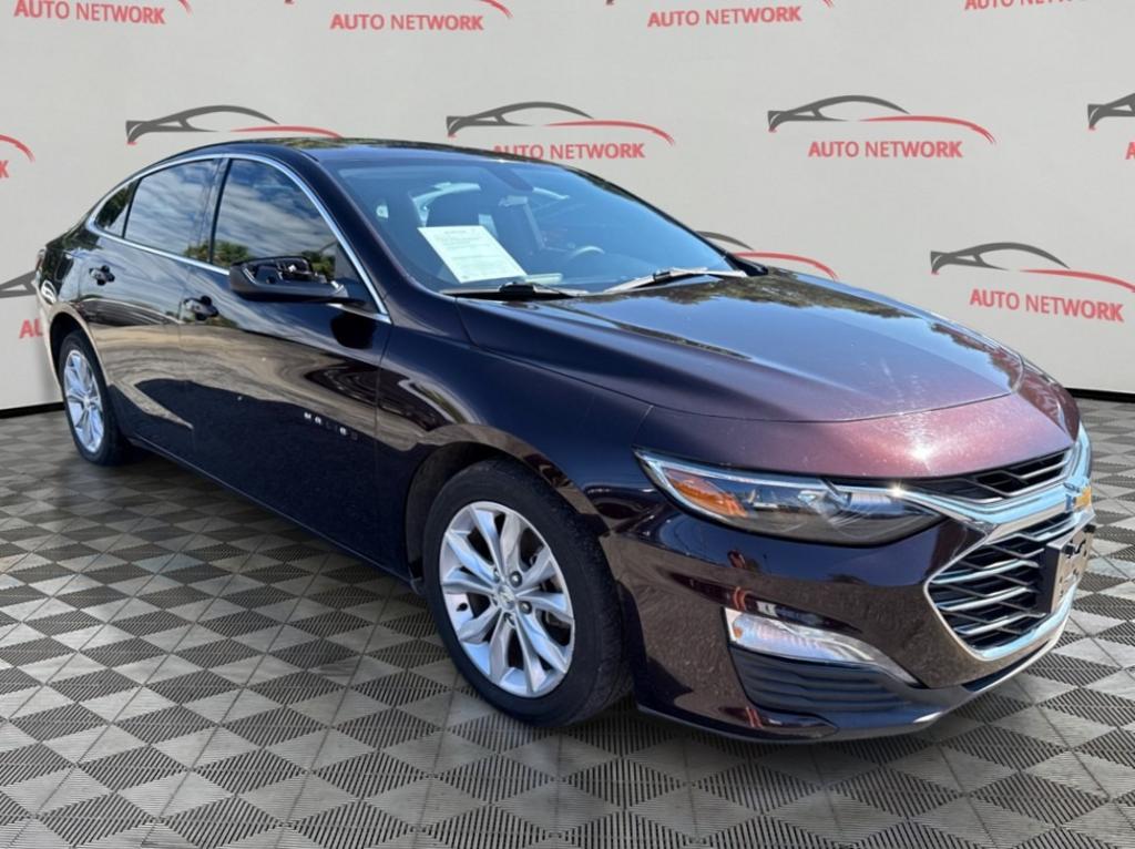2021 Chevrolet Malibu - $10,900