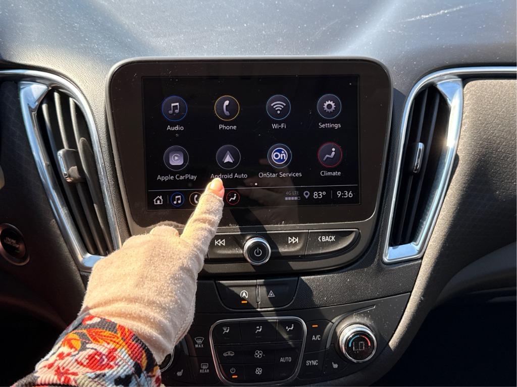 2021 Chevrolet Malibu - $10,900