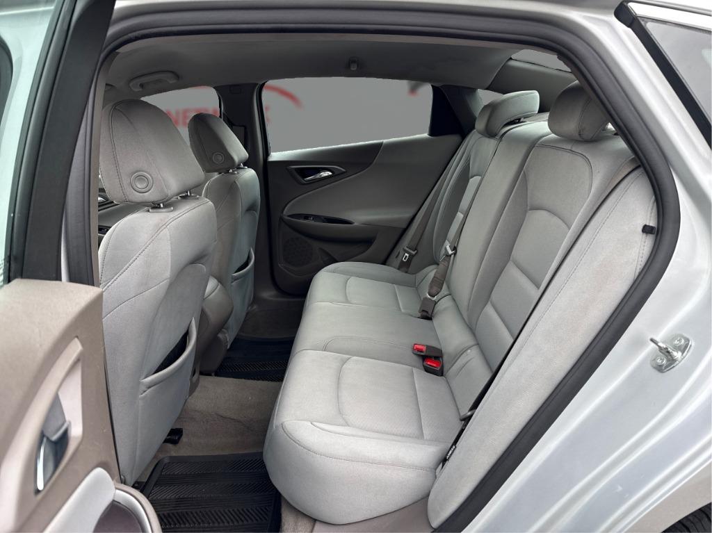2020 Chevrolet Malibu - $8,900