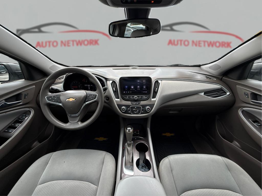 2020 Chevrolet Malibu - $8,900
