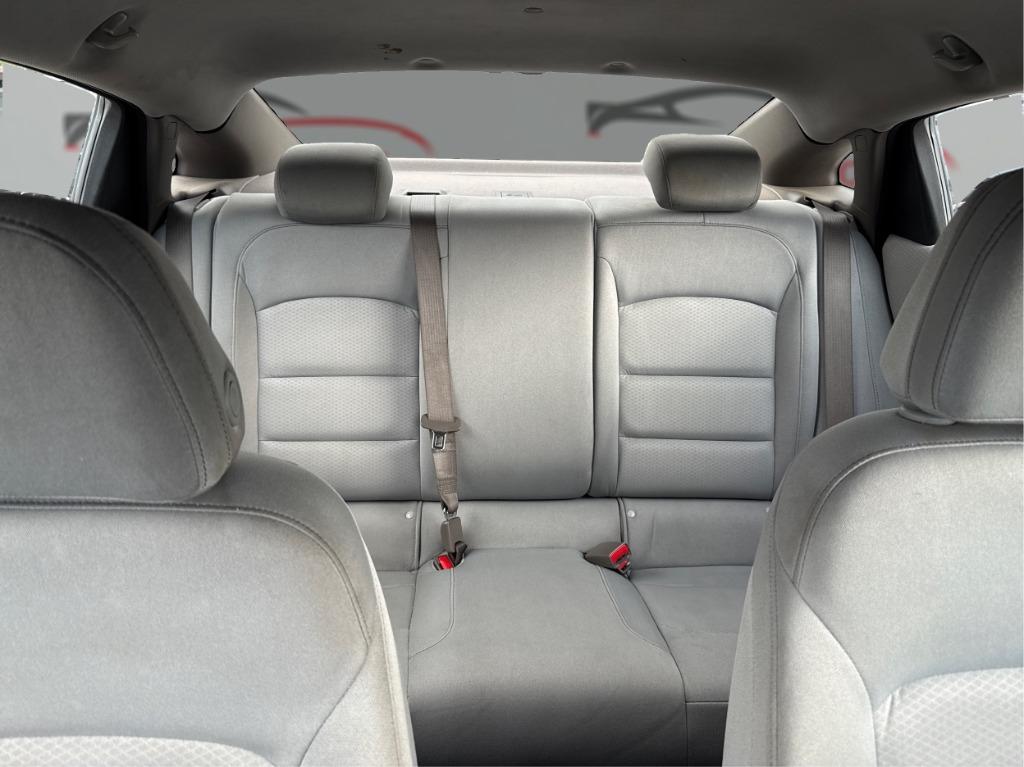 2020 Chevrolet Malibu - $8,900