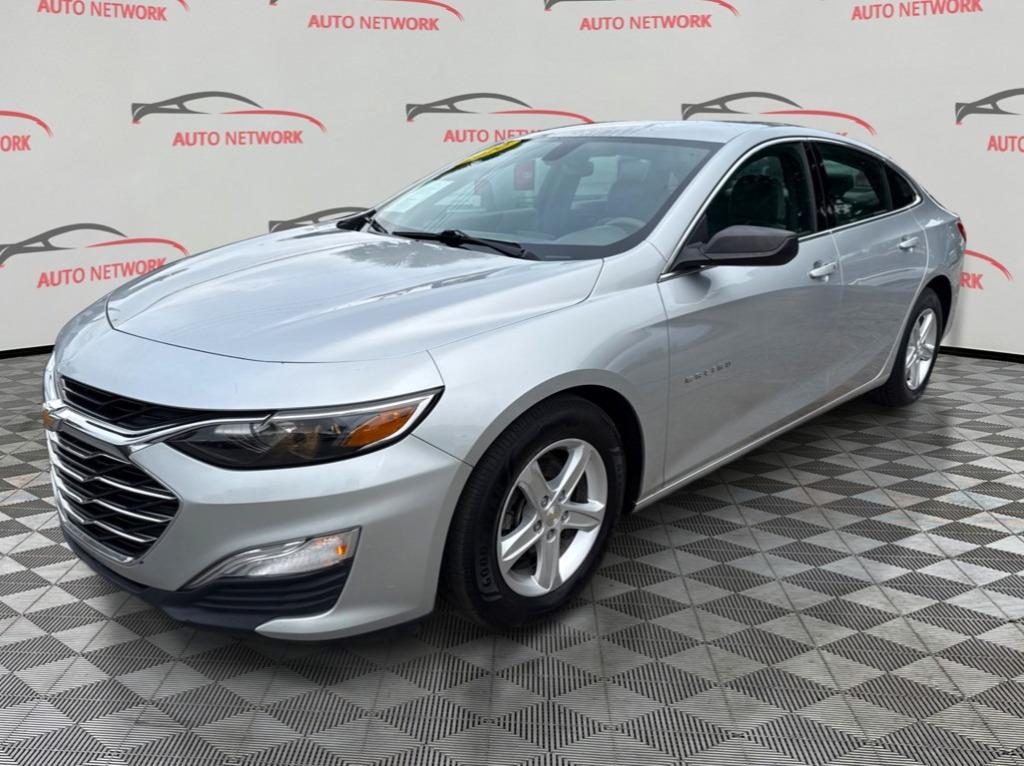 2020 Chevrolet Malibu - $8,900