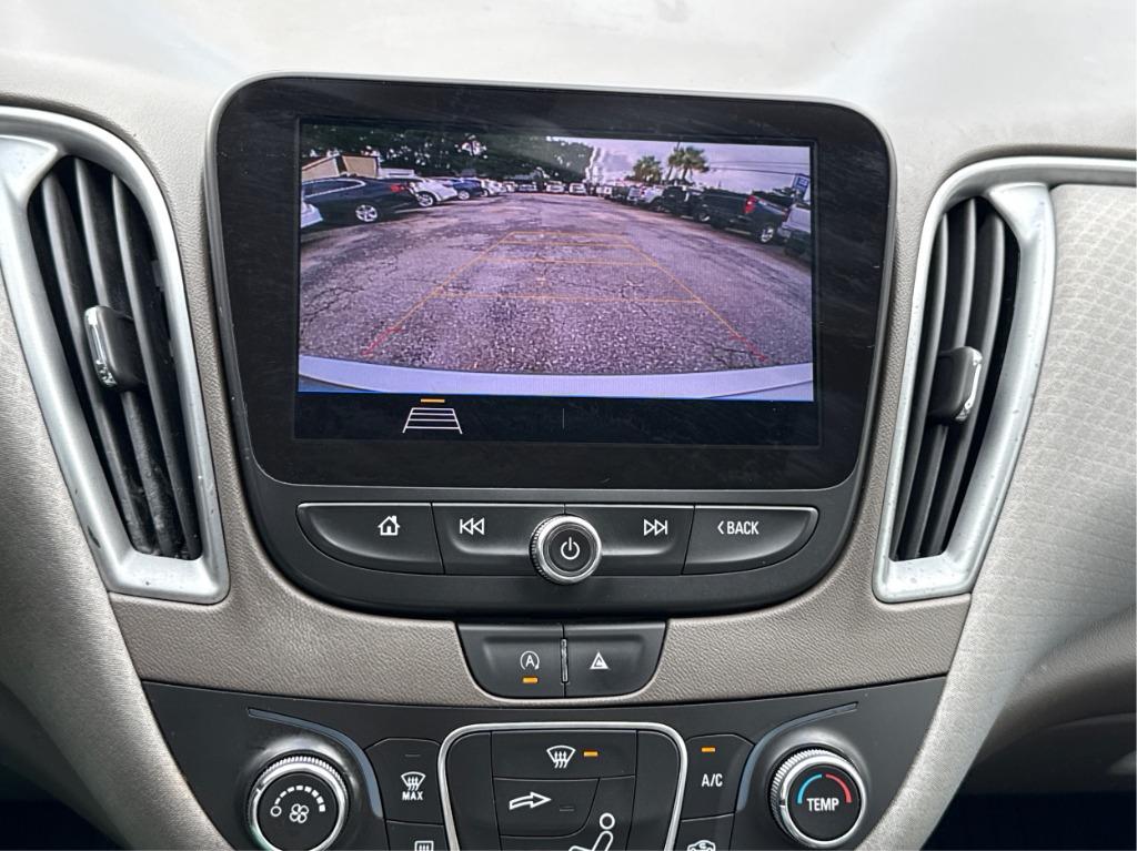 2020 Chevrolet Malibu - $8,900
