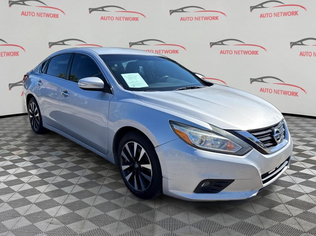 2018 Nissan Altima - $3,900