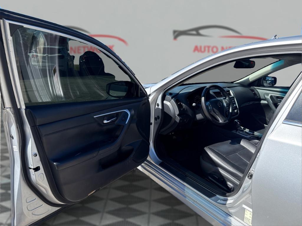 2018 Nissan Altima - $3,900