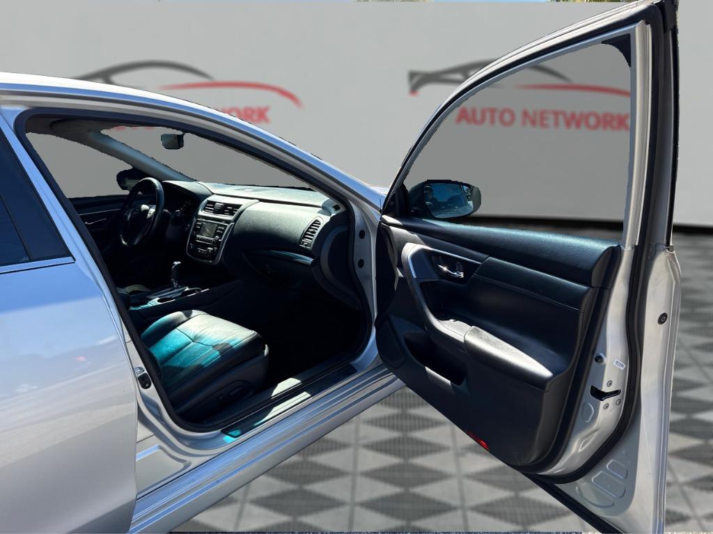 2018 Nissan Altima - $3,900