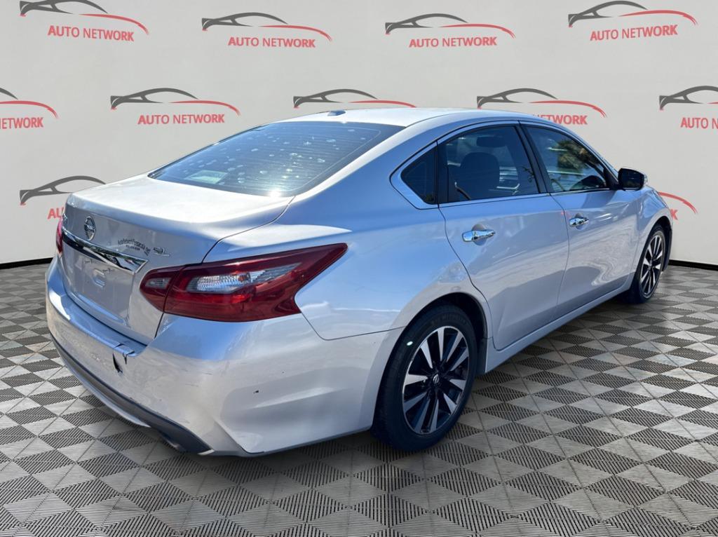 2018 Nissan Altima - $3,900