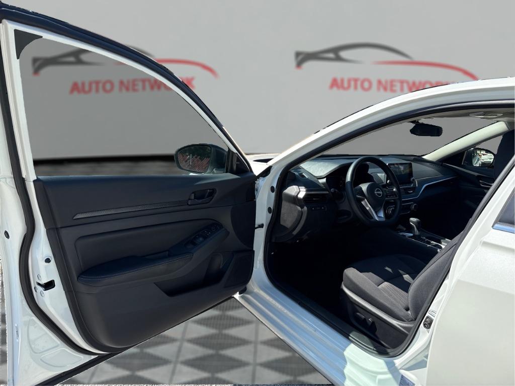 2026 Nissan Altima - $26,900