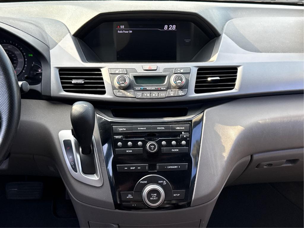 2013 Honda Odyssey - $9,900