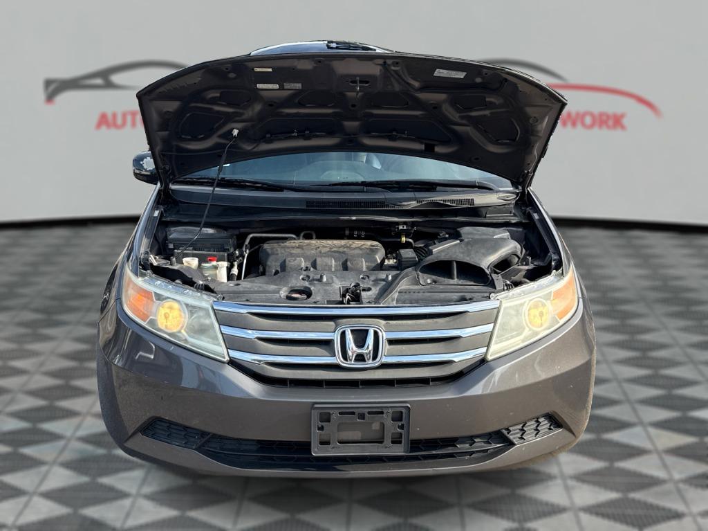 2013 Honda Odyssey - $9,900