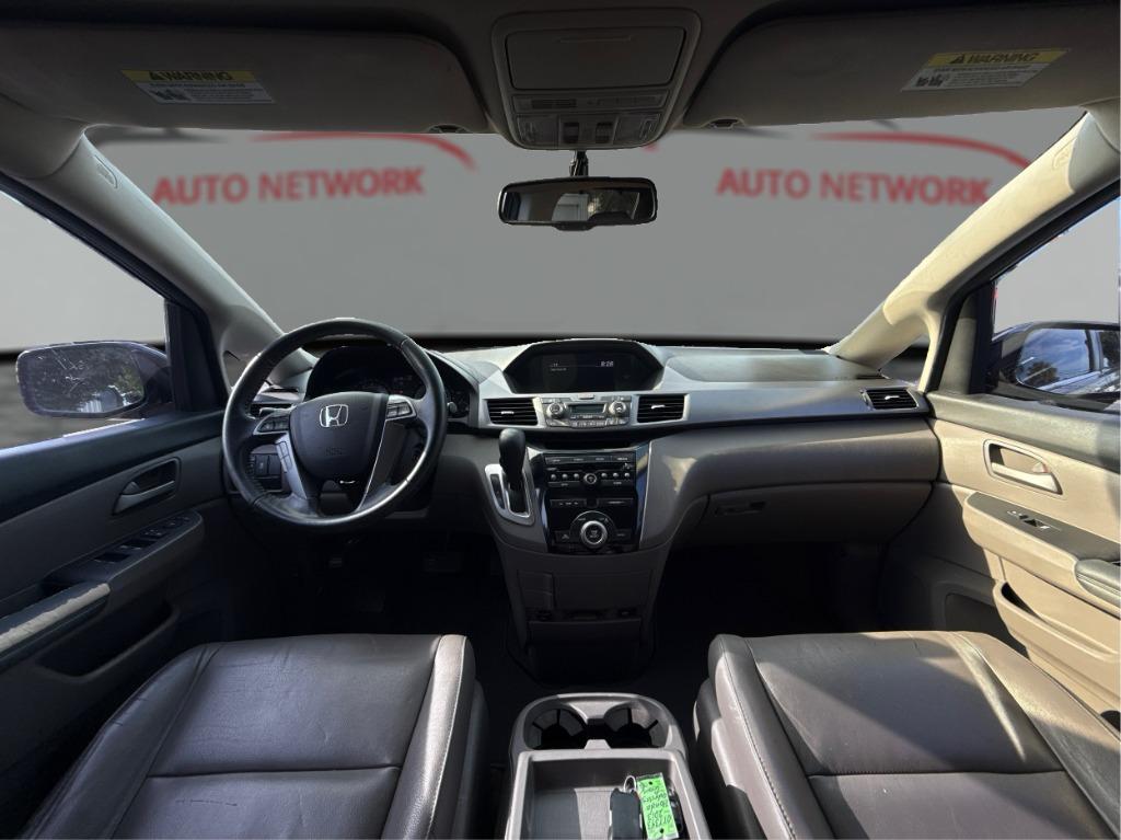 2013 Honda Odyssey - $9,900