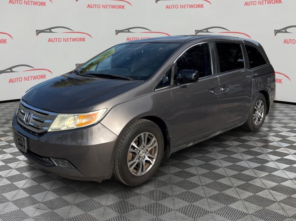 2013 Honda Odyssey - $9,900