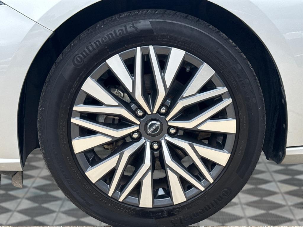 2024 Nissan Altima - $19,900