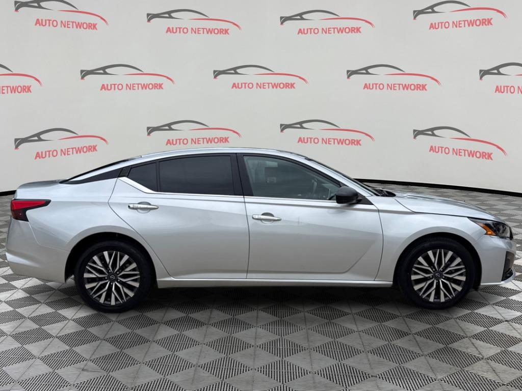 2024 Nissan Altima - $19,900