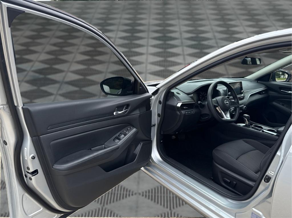 2024 Nissan Altima - $19,900