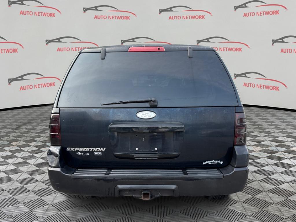 2003 Ford Expedition - $3,900
