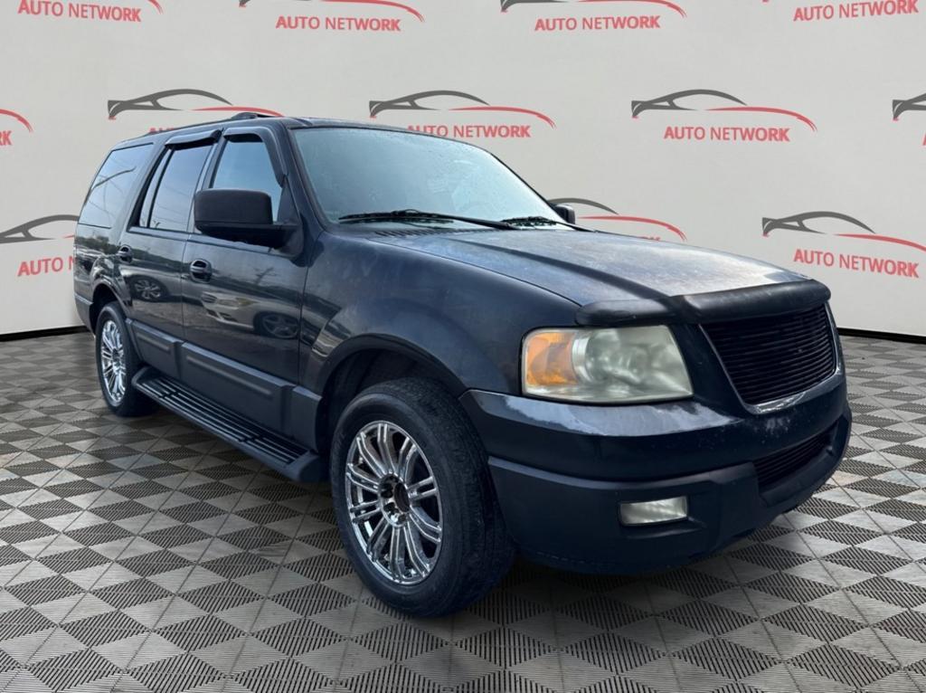 2003 Ford Expedition - $3,900