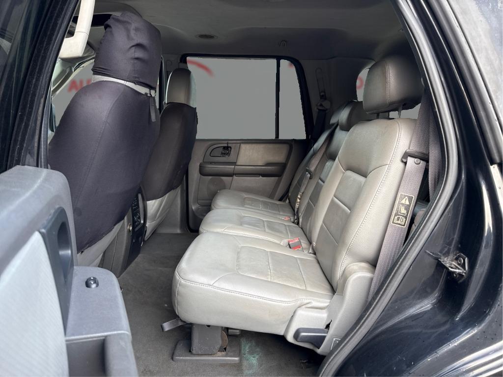 2003 Ford Expedition - $3,900