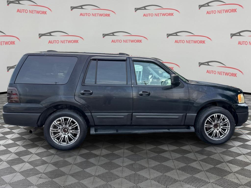 2003 Ford Expedition - $3,900