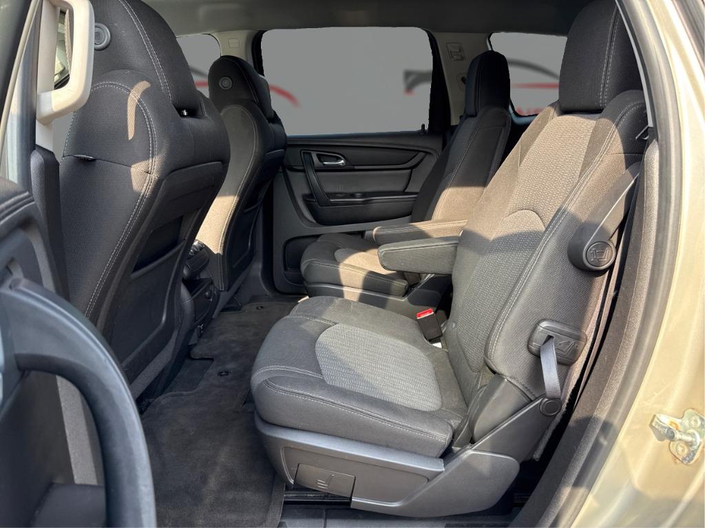 2016 Chevrolet Traverse - $7,900