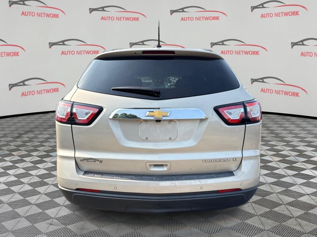 2016 Chevrolet Traverse - $7,900