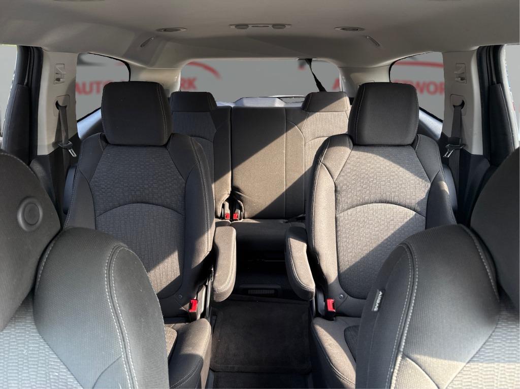 2016 Chevrolet Traverse - $7,900