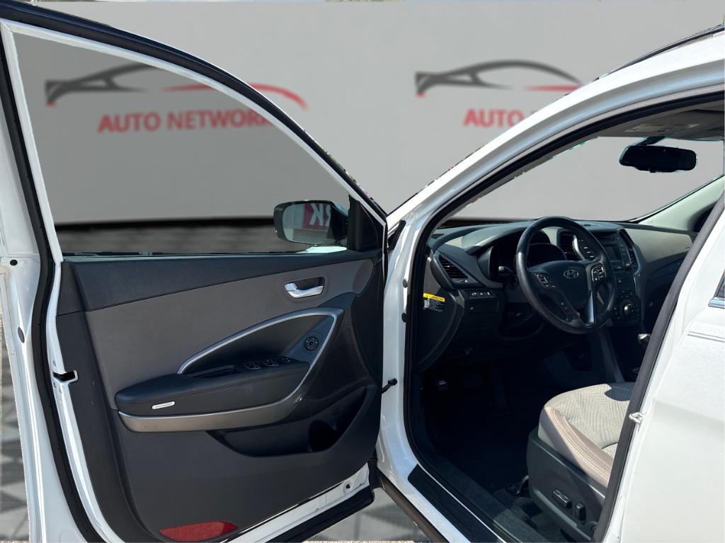 2014 Hyundai Santa Fe - $7,900