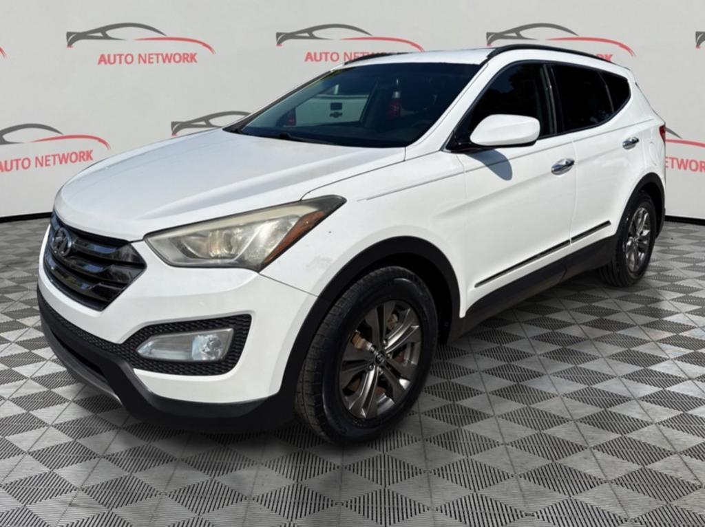 2014 Hyundai Santa Fe - $7,900