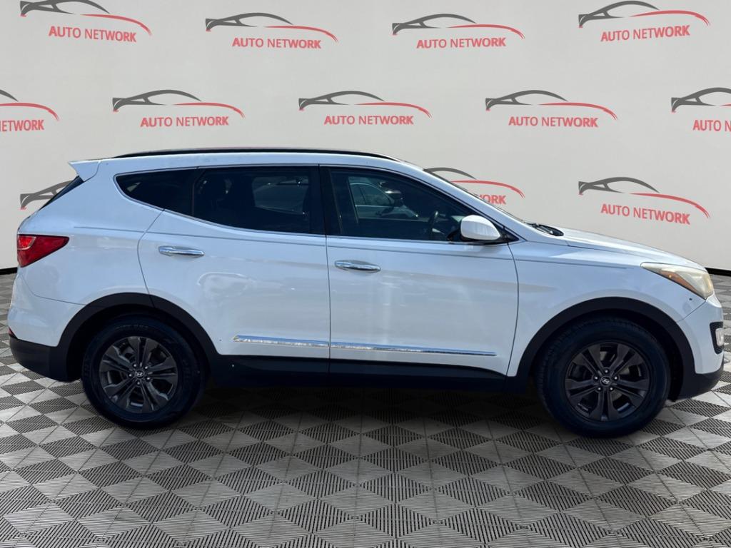 2014 Hyundai Santa Fe - $7,900