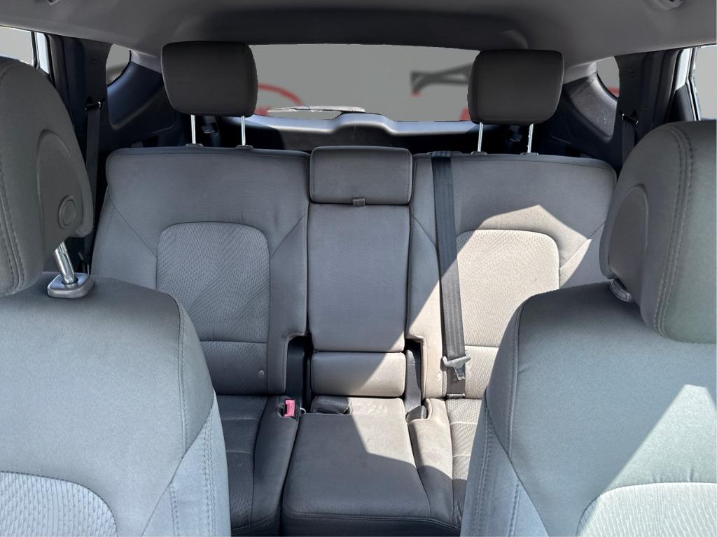 2014 Hyundai Santa Fe - $7,900
