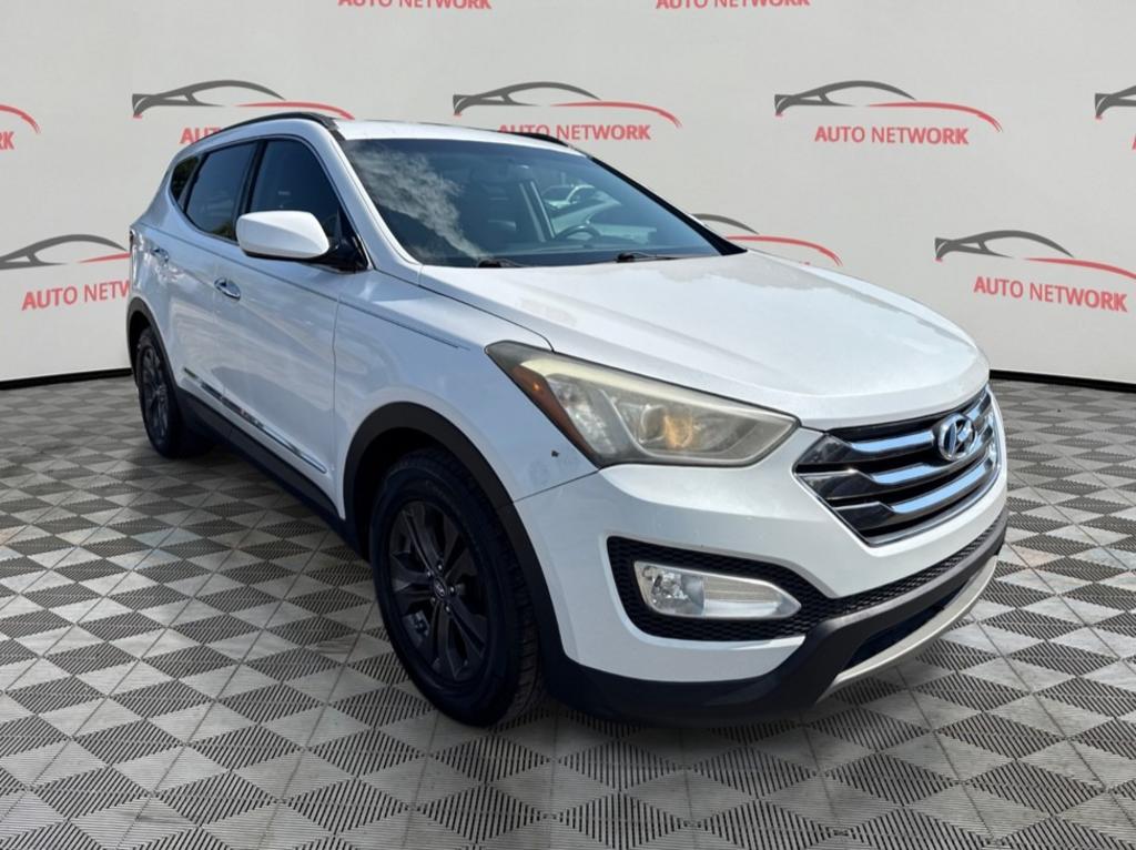 2014 Hyundai Santa Fe - $7,900