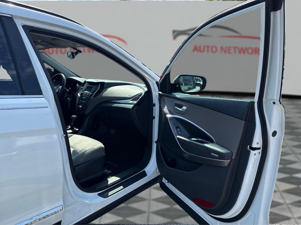 2014 Hyundai Santa Fe - $7,900
