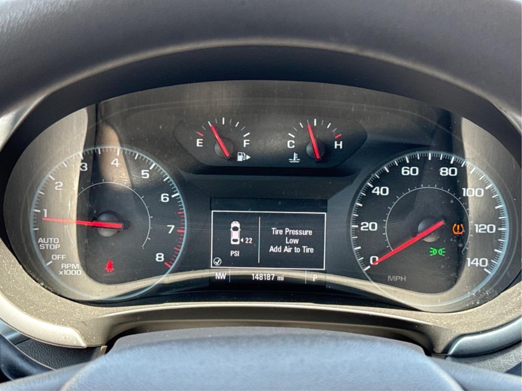 2017 Chevrolet Malibu - $8,900