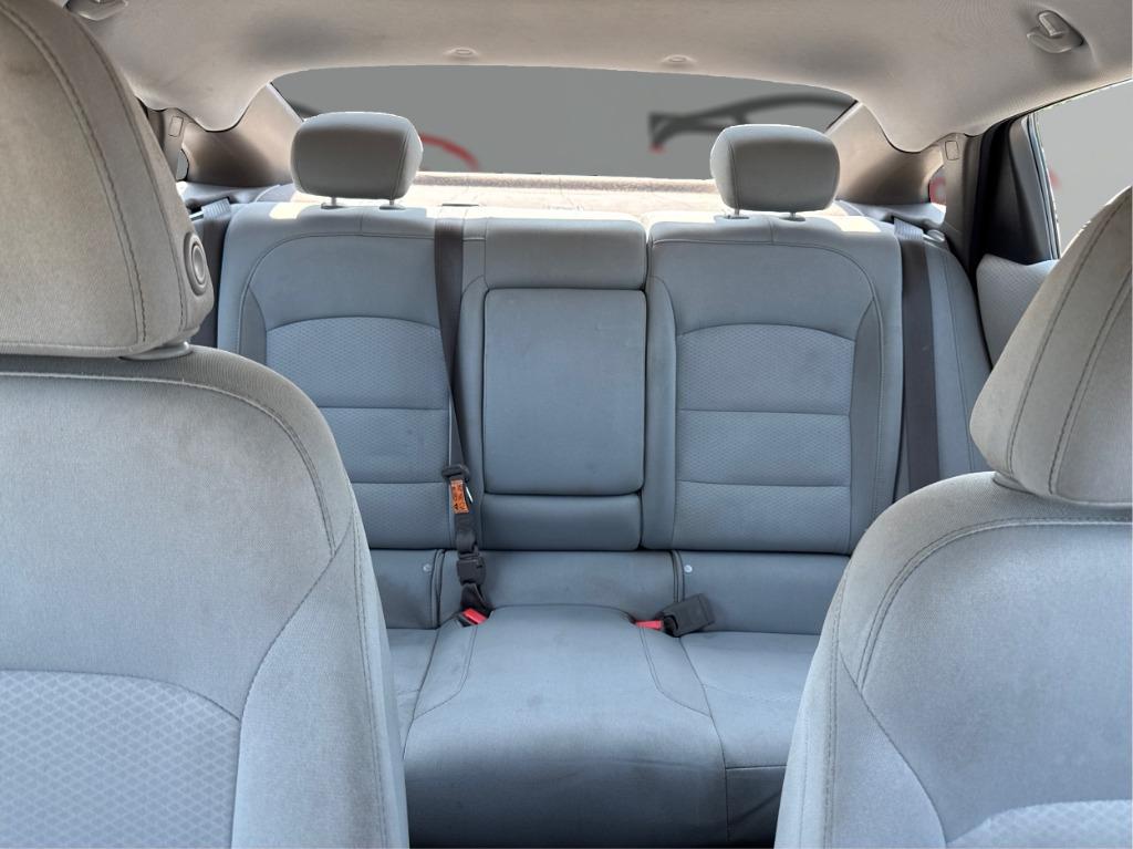 2017 Chevrolet Malibu - $8,900