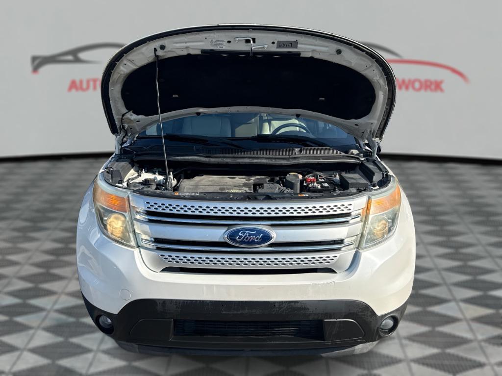 2013 Ford Explorer - $8,900