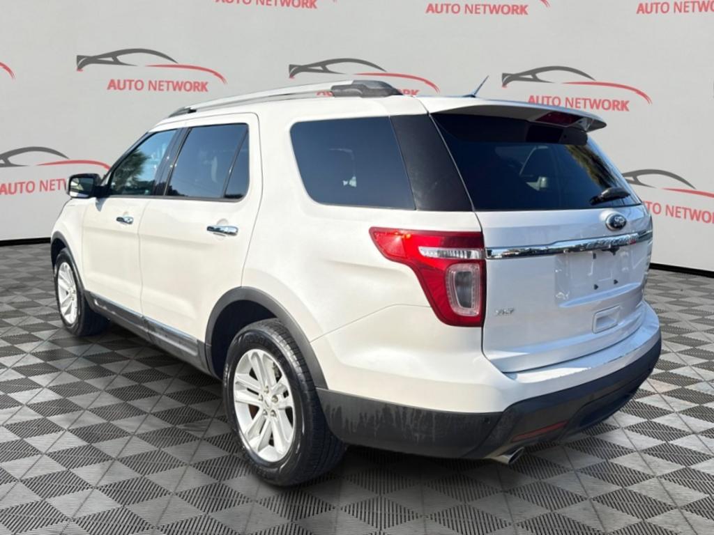 2013 Ford Explorer - $8,900