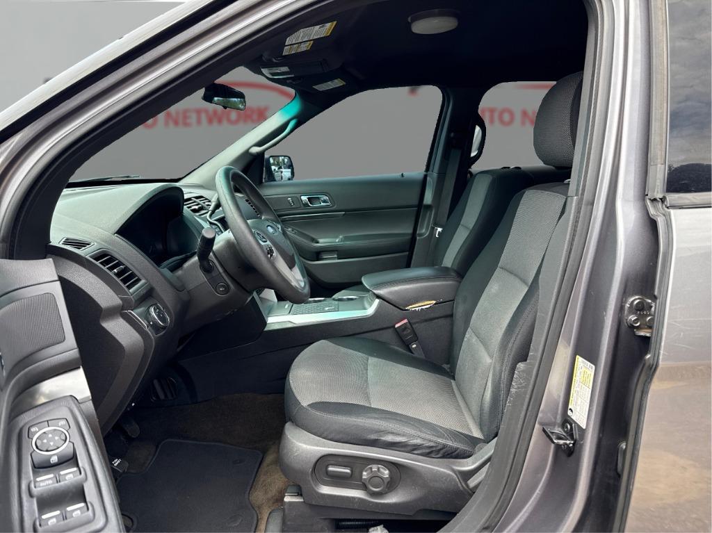 2013 Ford Explorer - $6,900