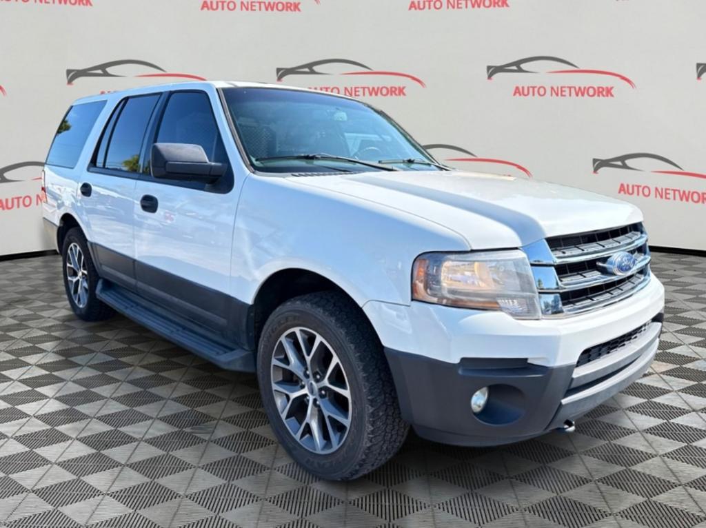 2017 Ford Expedition - $5,900