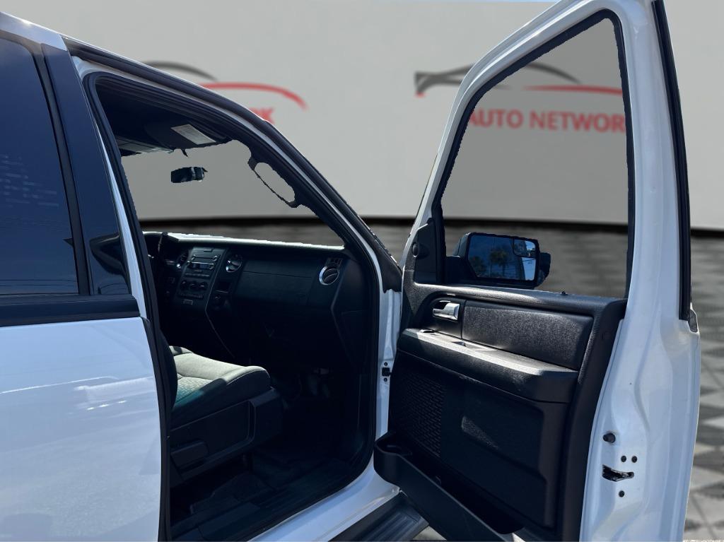 2017 Ford Expedition - $5,900