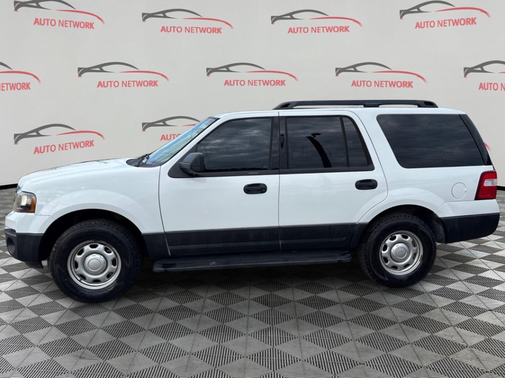 2017 Ford Expedition - $11,900