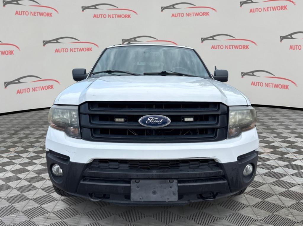 2017 Ford Expedition - $11,900