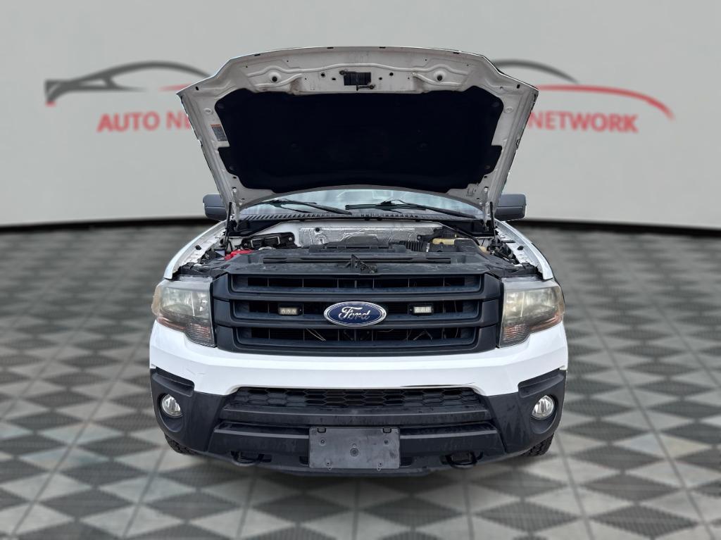 2017 Ford Expedition - $11,900